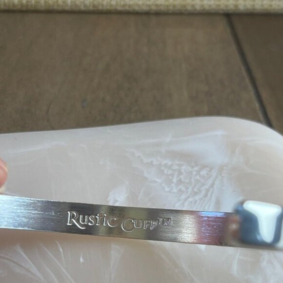 Engraved "Life Changing" Inspirational Silver Bangle Bracelet - Picture 13 of 15